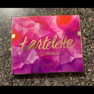 Tarte eyeshadow pallete